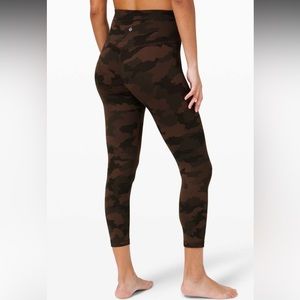 Lululemon Align Crop 23" Size 4
Heritage 365 Camo Brown Earth Multi